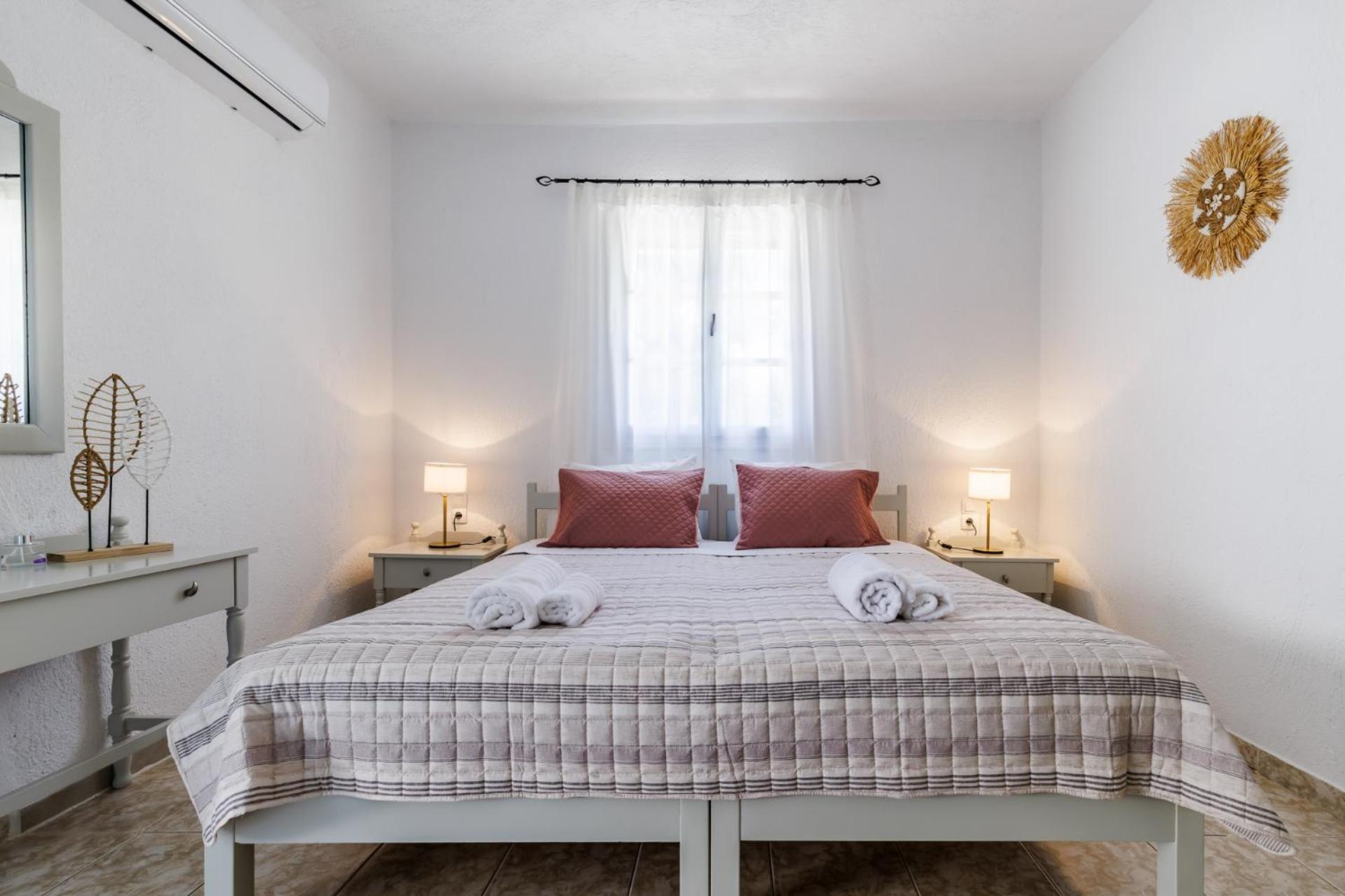 Aelia Apartment Skopelos Town Ngoại thất bức ảnh
